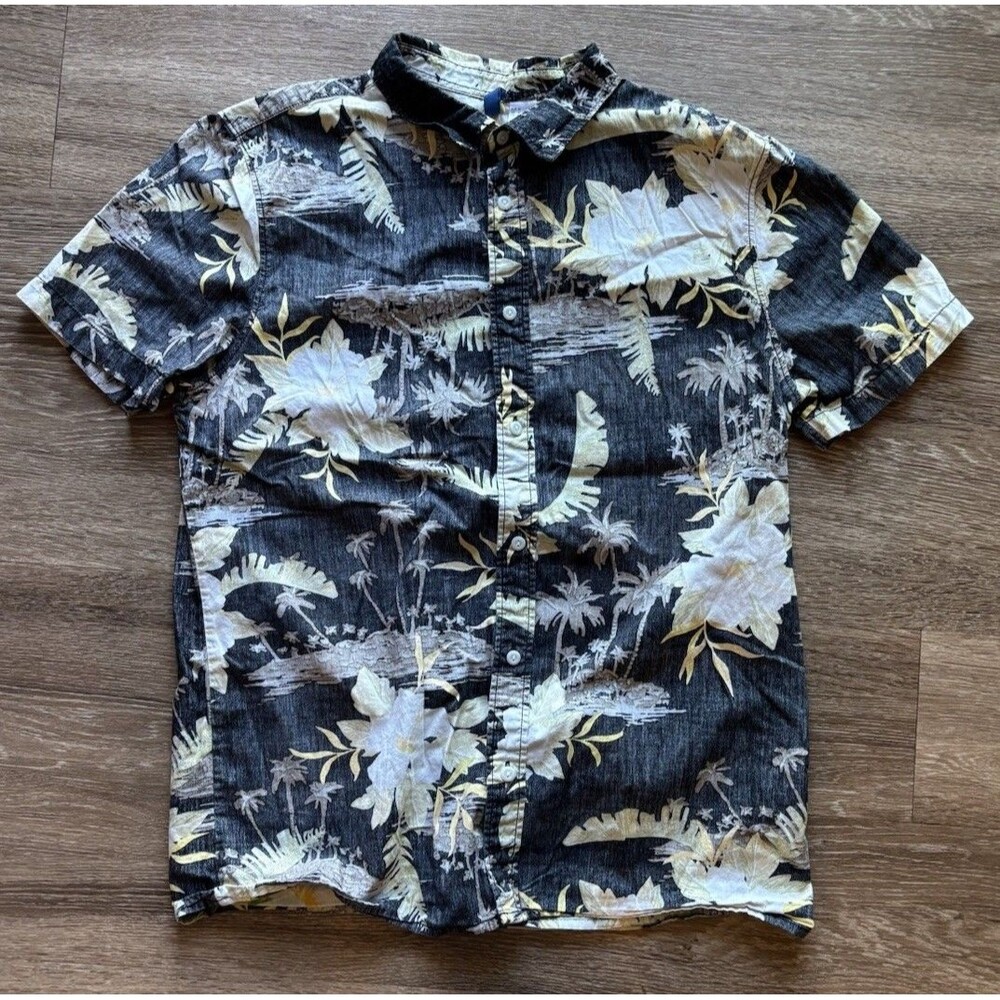 H&M Divided Mens Sz M Cotton Black Hawaiian Tropical Floral Reverse Fabric shirt